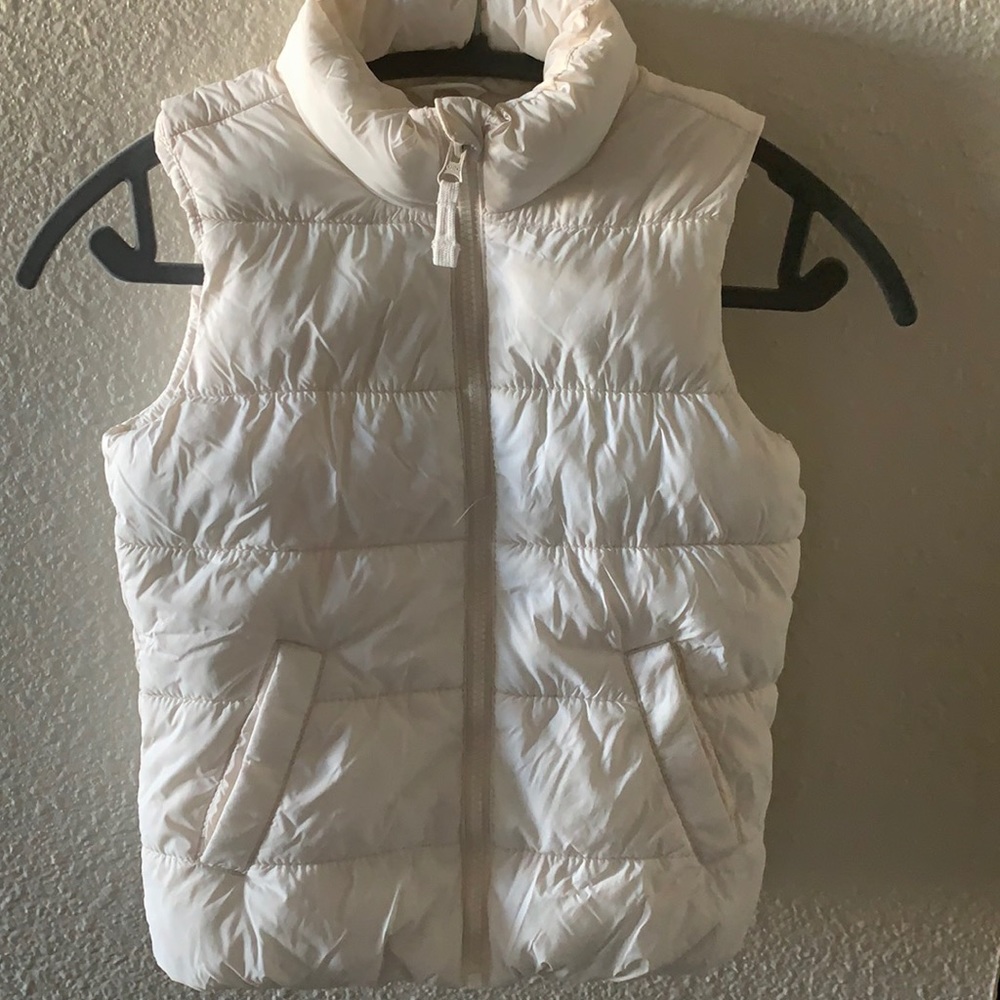 Old navy frost free vest size 6